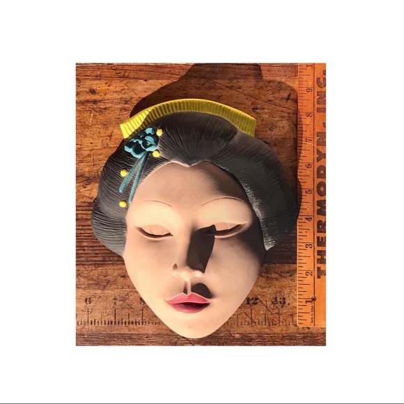 Vintage Ceramic Wall Mask - Picture 10 of 10